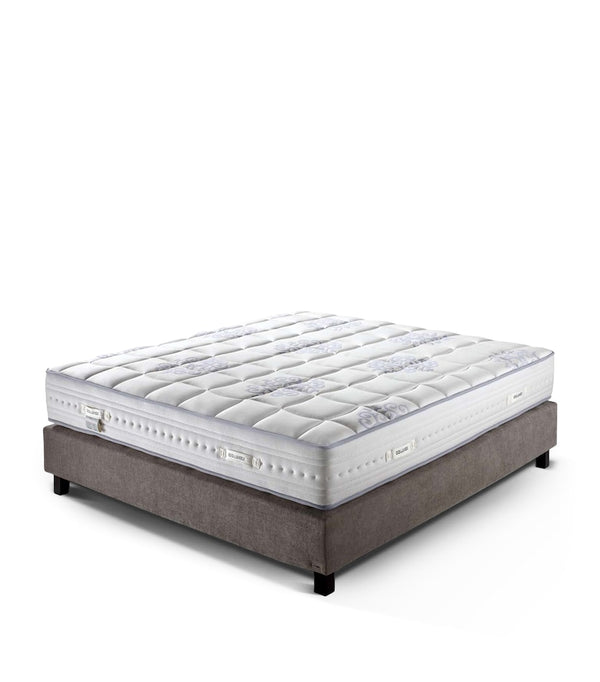 Hypoallergenic Mattress with Integrated Topper, 200cm x 180cm