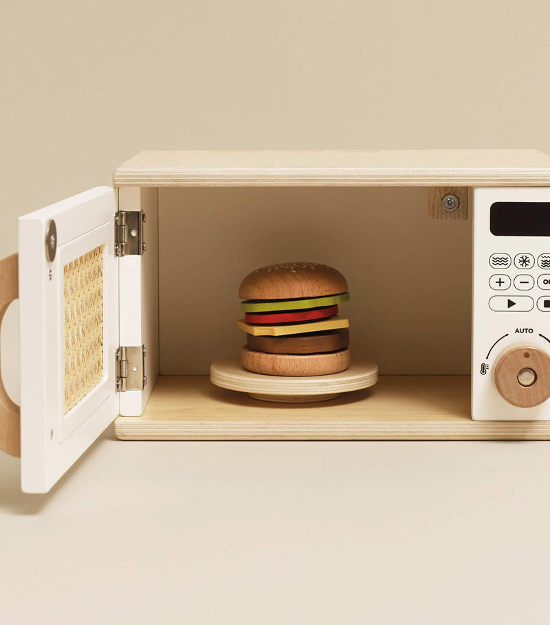 Le Toy Van wooden microwave toy with rotating plate - British product