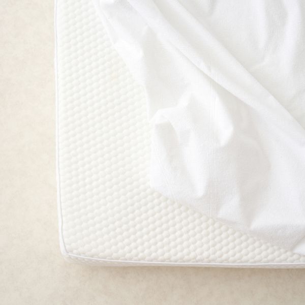 The Tiny Bed Co. Travel Cot Mattress Protector 104 x 74cm (British brand)