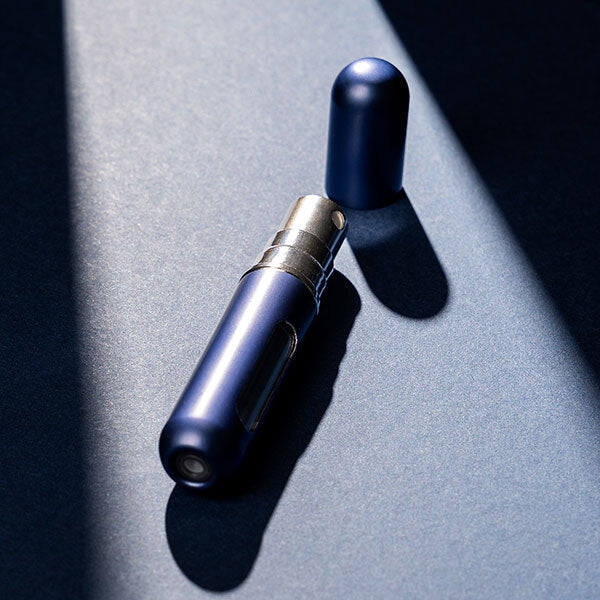 Aristocrat navy atomiser 4ml travel bottle - British product