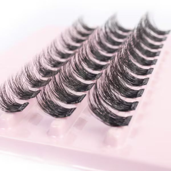 Tatti Lashes Full Volume Pre-Glued Individual Clusters (British brand)