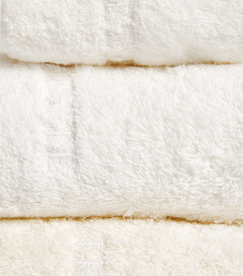 Frette Unito hand towel 60cm by 110cm - British product