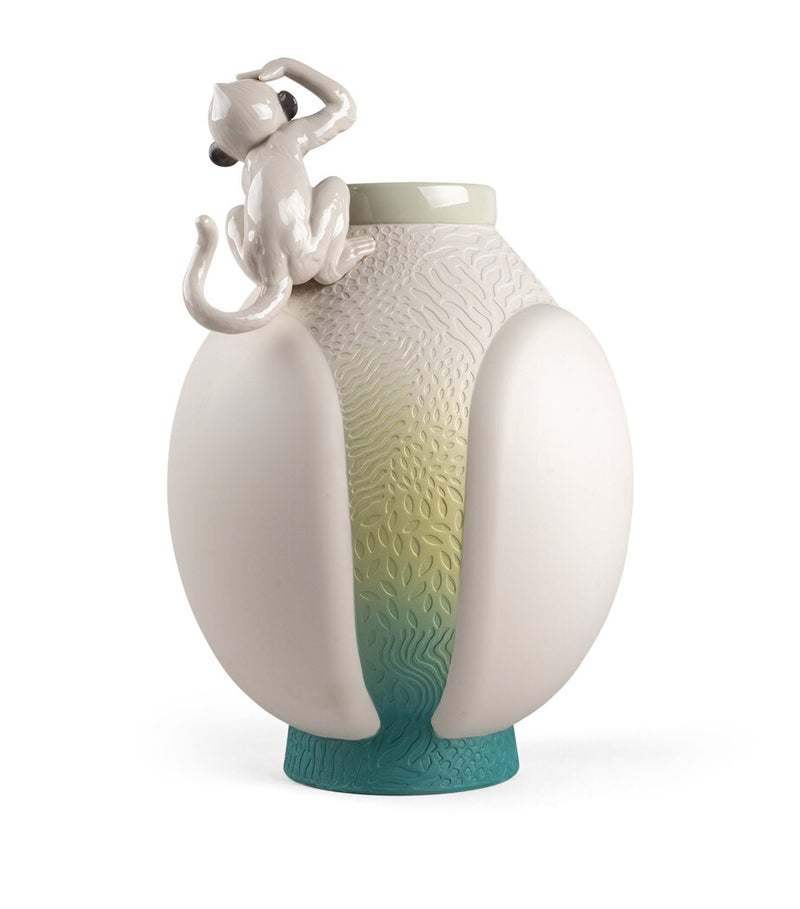 Lladró porcelain monkey vase 42cm decorative piece, UK version