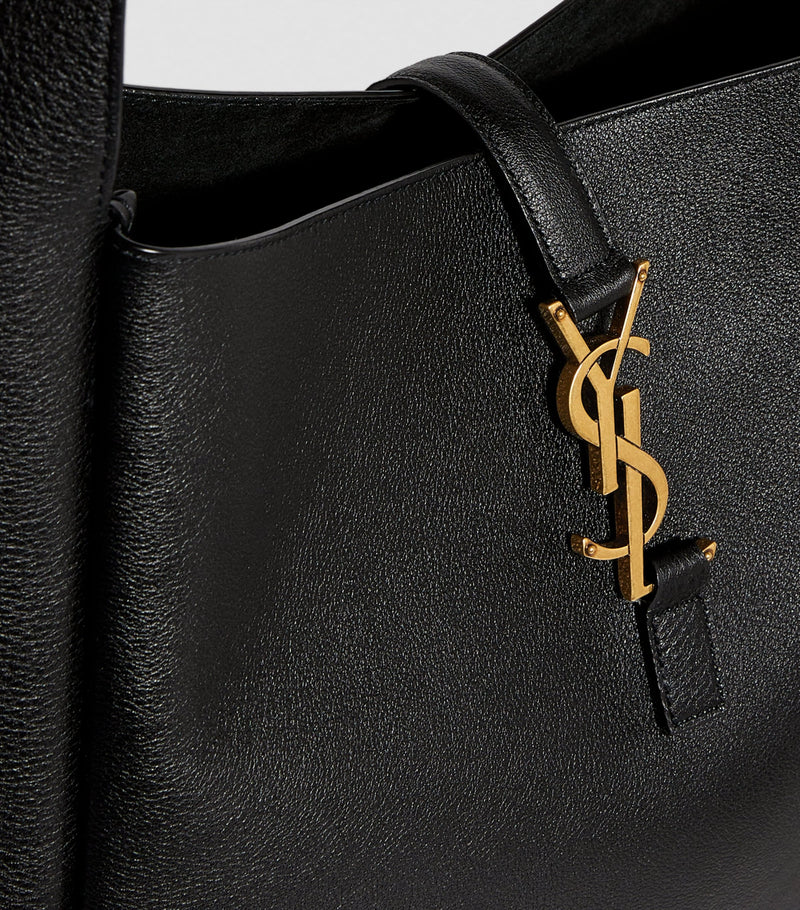 Saint Laurent small shoulder bag grained leather, UK version
