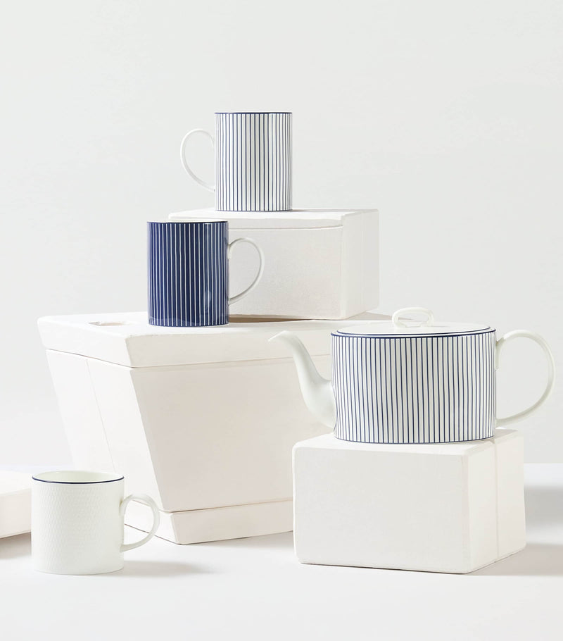 Wedgwood Gio Pinstripe Teapot bone china, UK version