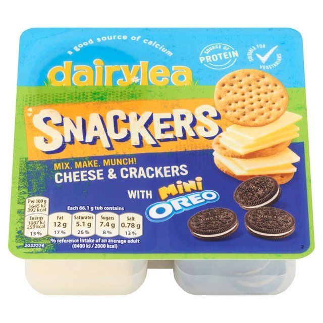 Dairylea Snackers Cheese & Crackers with Mini Oreos 66g