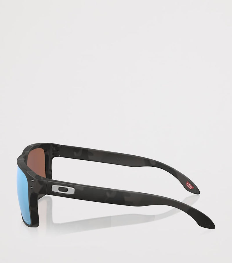 Oakley Holbrook square sunglasses (British brand)