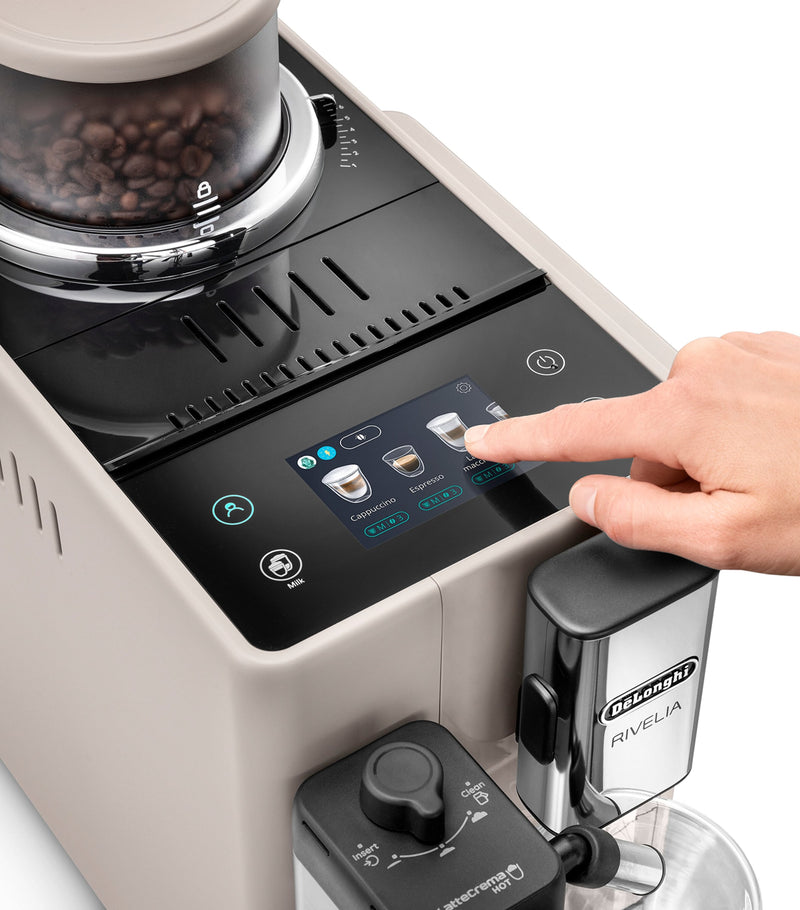 De'Longhi Rivelia coffee machine - British product