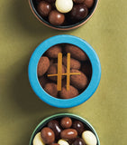 Harrods Mini Drum Chocolate Nuts Gift Set 300g - British product