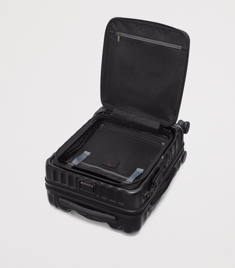 Tumi cabin suitcase 55cm (British brand)