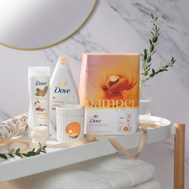 Dove Pamper Collection with Wax Burner & Melts Gift Set