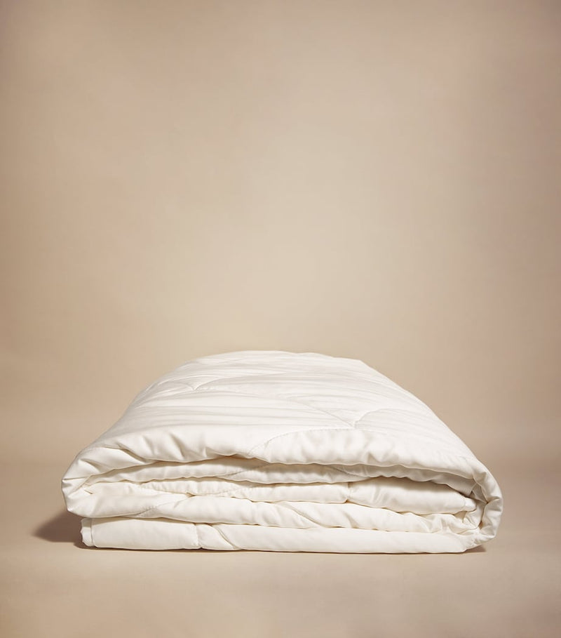 Harrods of London medium-firm silk and wool pillow 50cm x 75cm, UK version