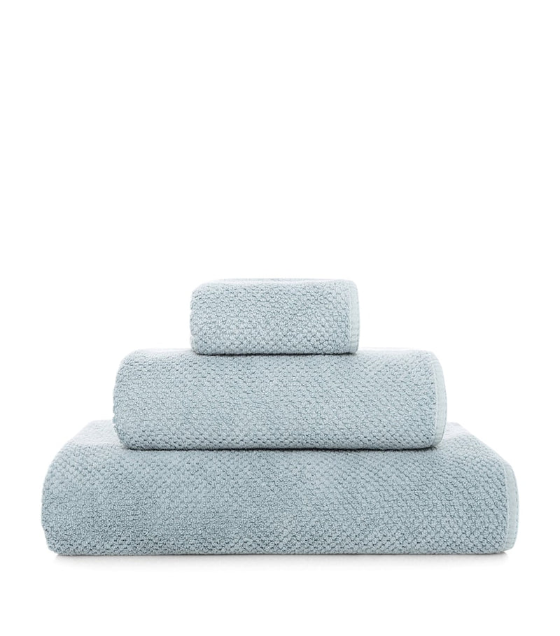 Graccioza Bee Waffle bath towel 70cm x 140cm, imported from the UK