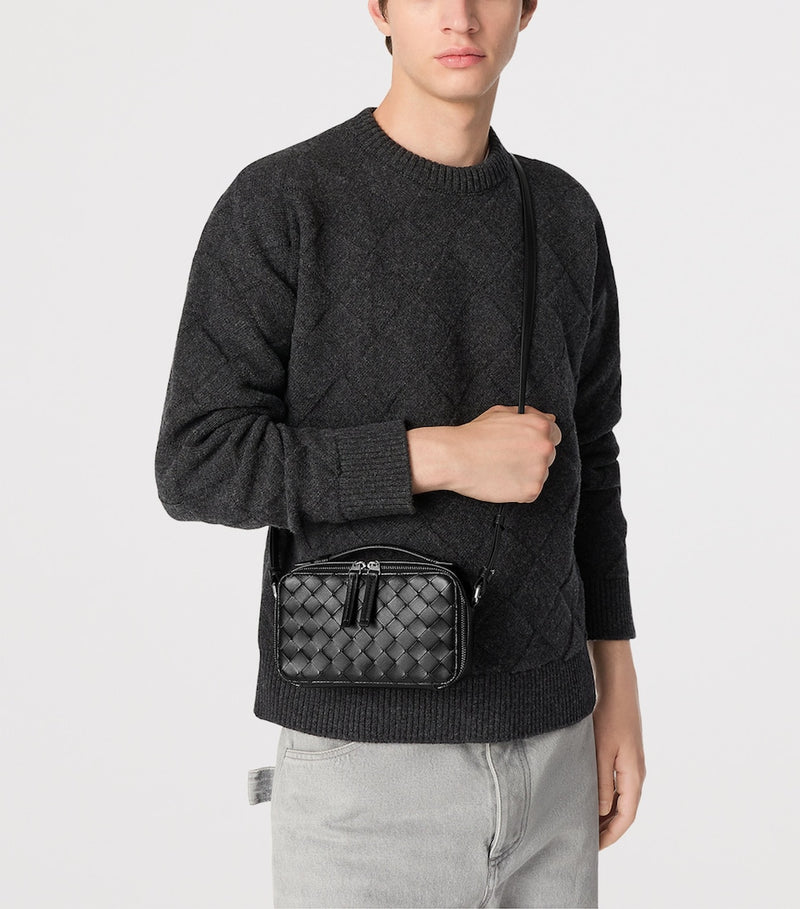Bottega Veneta Getaway phone pouch calfskin leather - British product