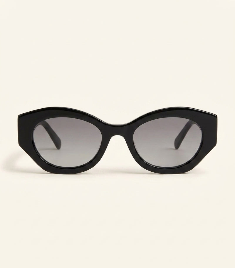 Gucci oval sunglasses injected design (British brand)