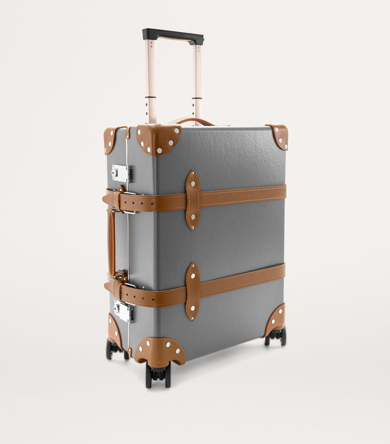 Globe-Trotter Centenary 4-Wheel suitcase 56cm, UK version