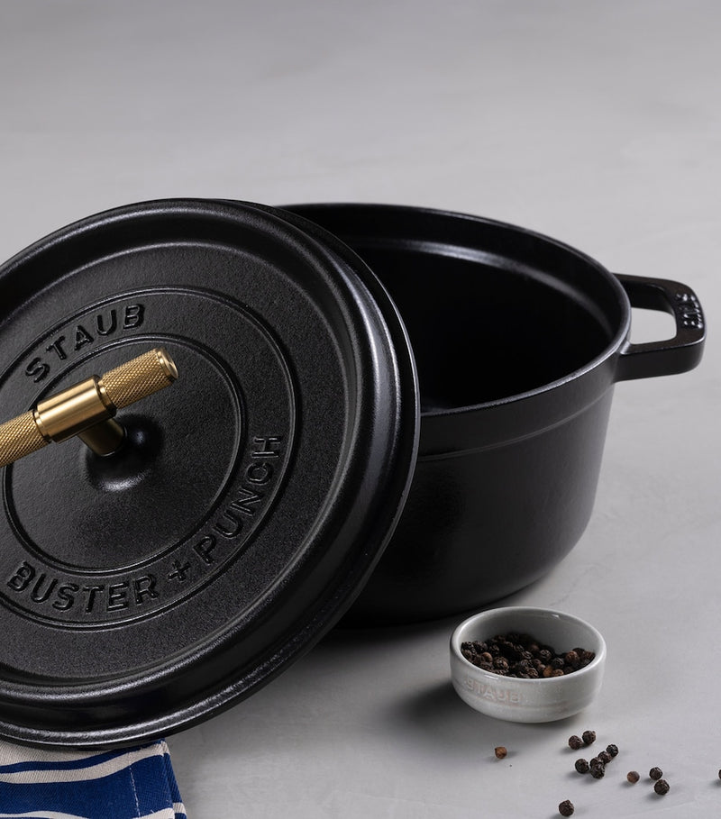 Staub cocotte with brass knob 24cm - British product