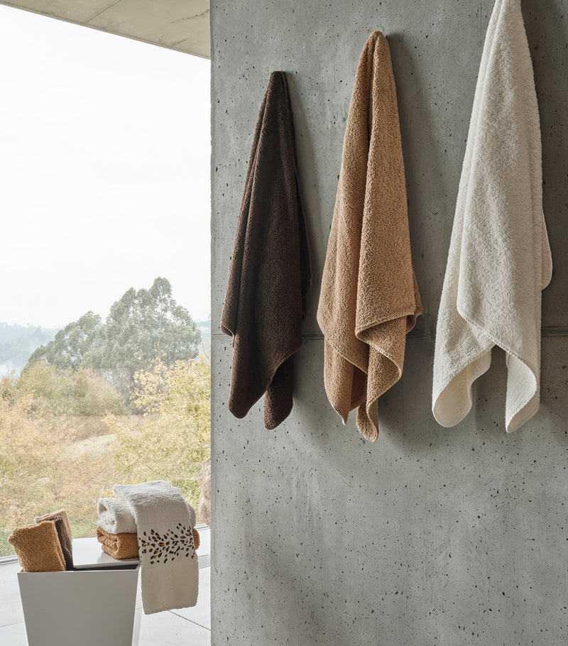 Abyss & Habidecor super pile bath towel 70x180cm, UK version