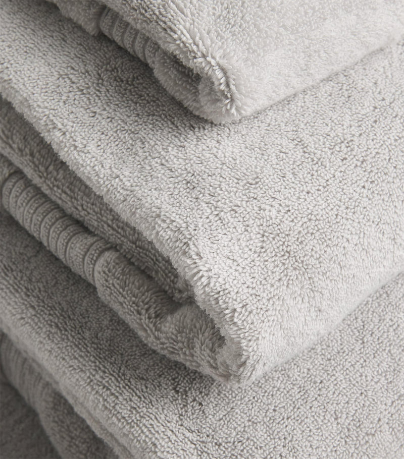 Harrods of London organic cotton bath towel 70cm x 140cm, UK version