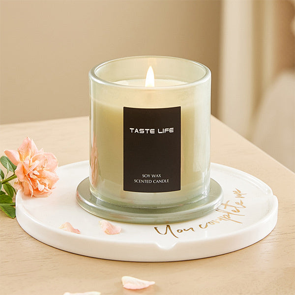 Livingandhome scented candle Lime Basil and Citrus 150g - British product