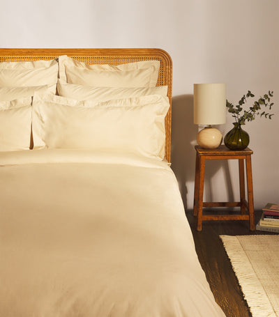 Harrods Harrods of London Chester King Fitted Sheet 150cm x 200cm- Buy online at McGrocer