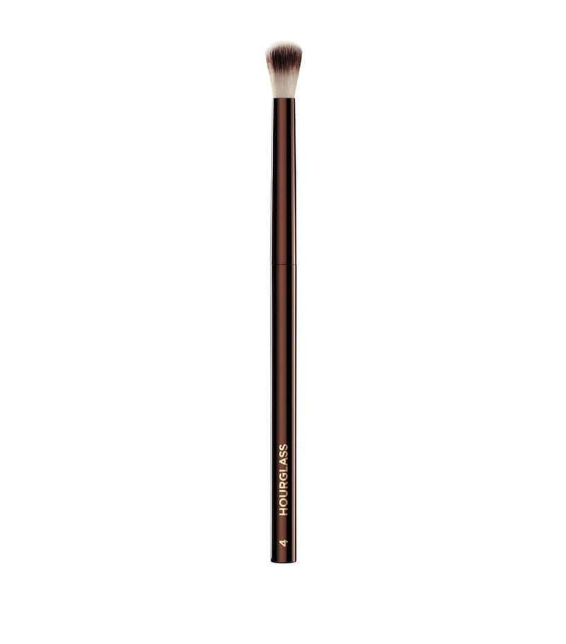 Hourglass No.4 crease brush with domed Taklon bristles and weighted handle, UK version