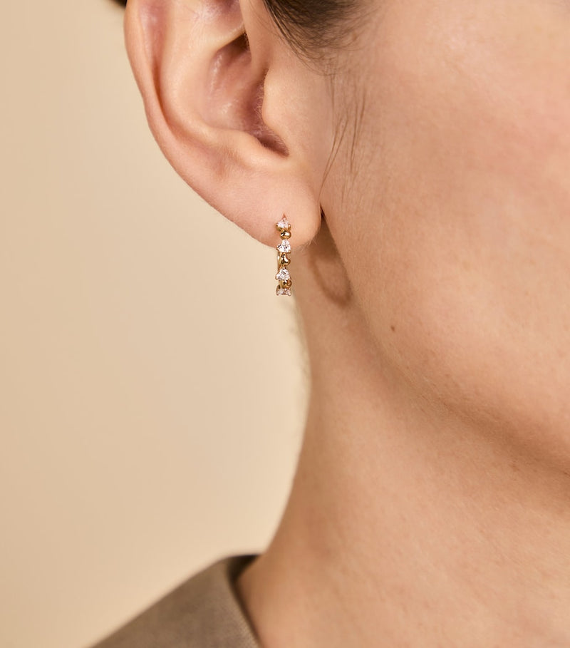 Astrid & Miyu heart cluster hoop earring 11mm (British brand)