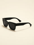 Gucci women's rectangular sunglasses black acetate 52mm, imported from the UK