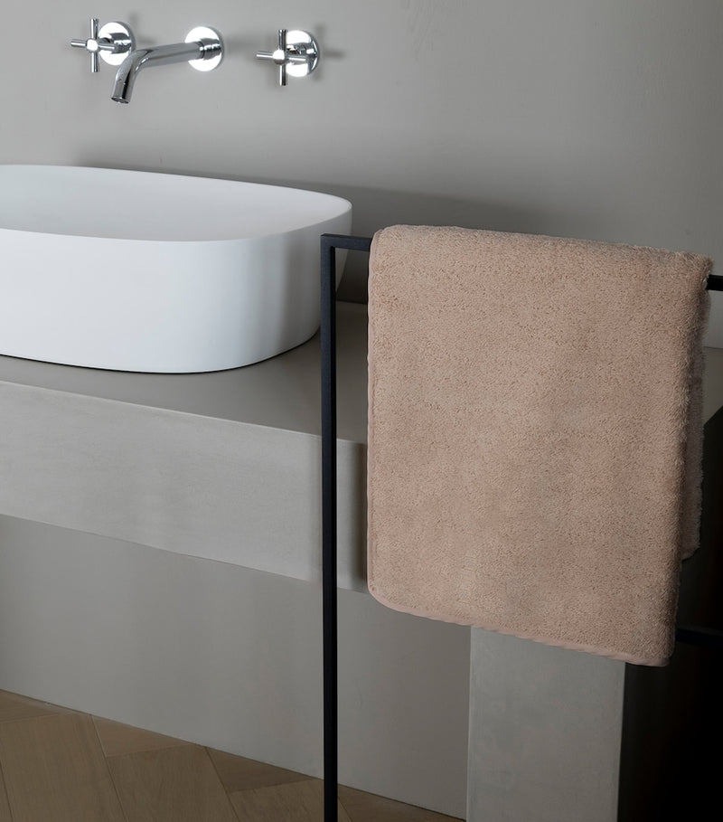 Frette Unito bath towel 60x110cm, UK version