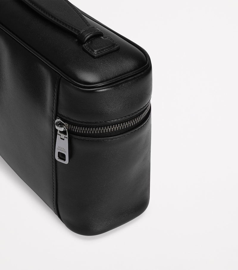Dolce&Gabbana leather logo plaque toiletry bag - British product