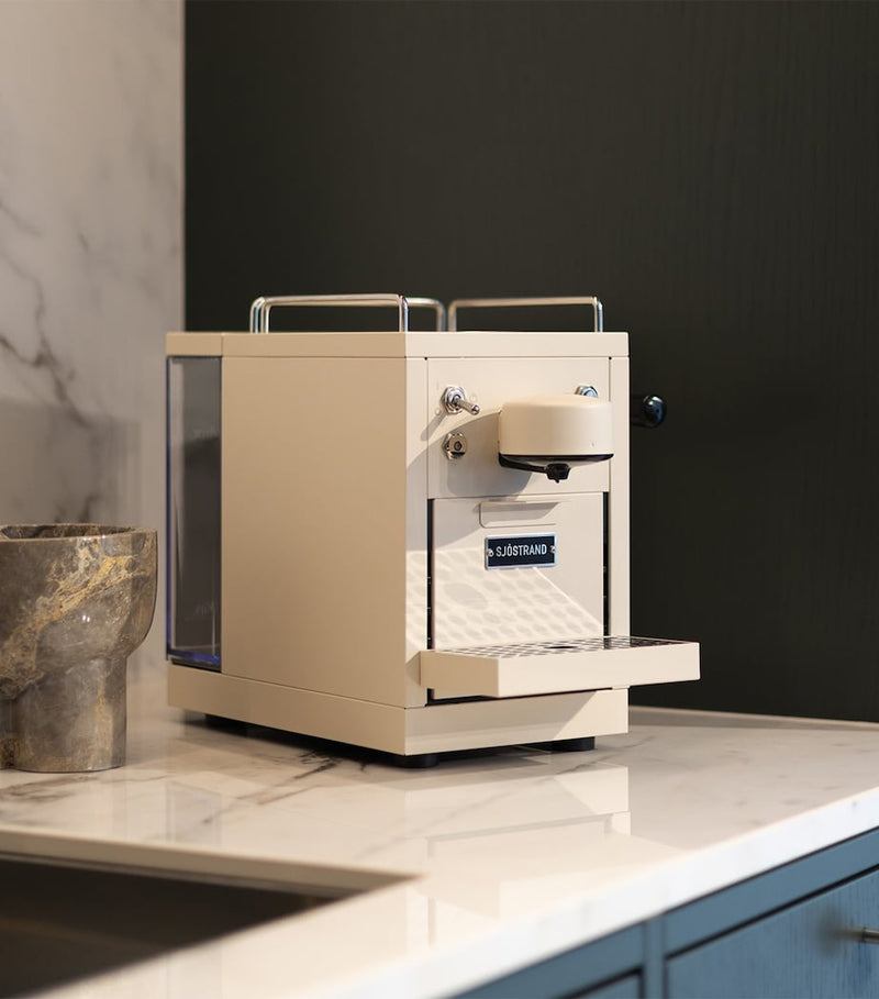 Sjöstrand The Original capsule coffee machine with espresso and lungo settings (British brand)