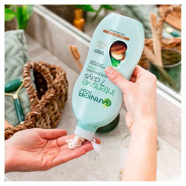 Garnier Intensive Shea Butter Body Lotion Dry Skin 400ml, UK version