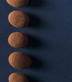 Harrods cocoa-dusted almonds 325g, UK version