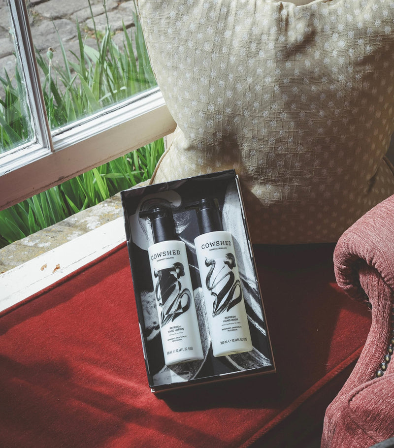 Cowshed Refresh Hand Duo gift set hand wash lotion 300ml (British brand)