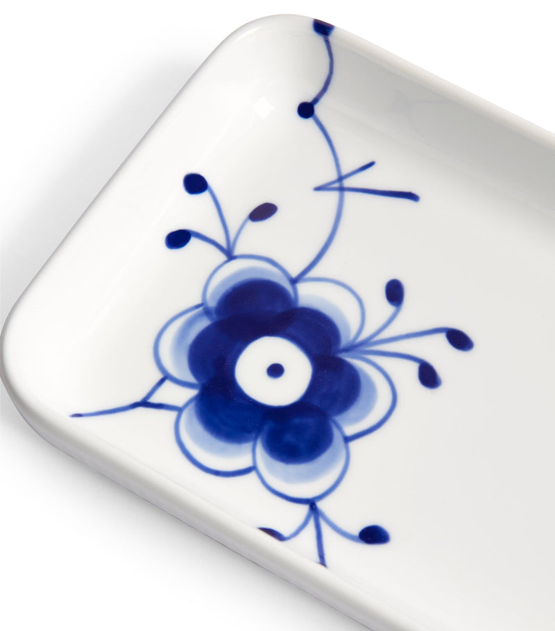 Royal Copenhagen Blue Fluted Mega Dish 36cm, imported from the UK