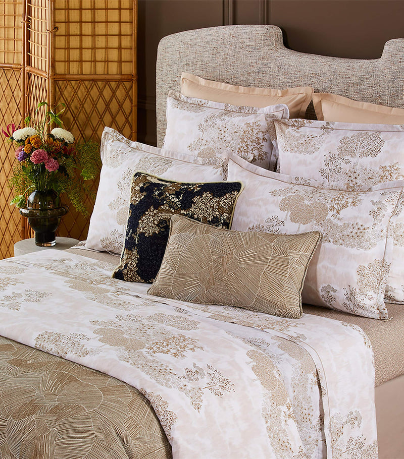 Yves Delorme double fitted sheet 140cm x 200cm (British brand)