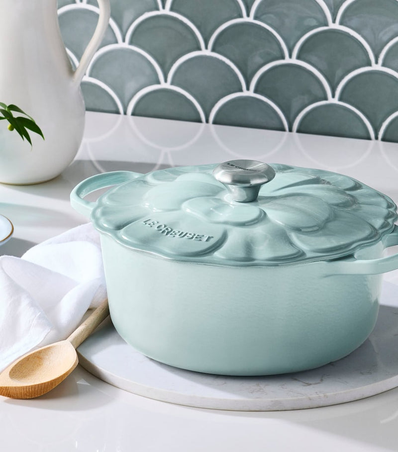 Le Creuset petal casserole dish 26cm (British brand)