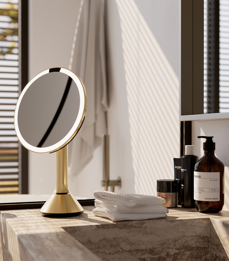 Simplehuman round sensor touch mirror 5x magnification (British brand)