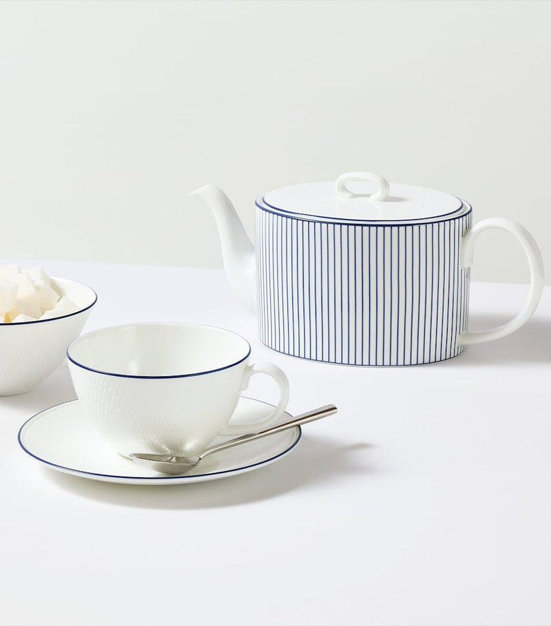 Wedgwood Gio teacup and saucer set (British brand)