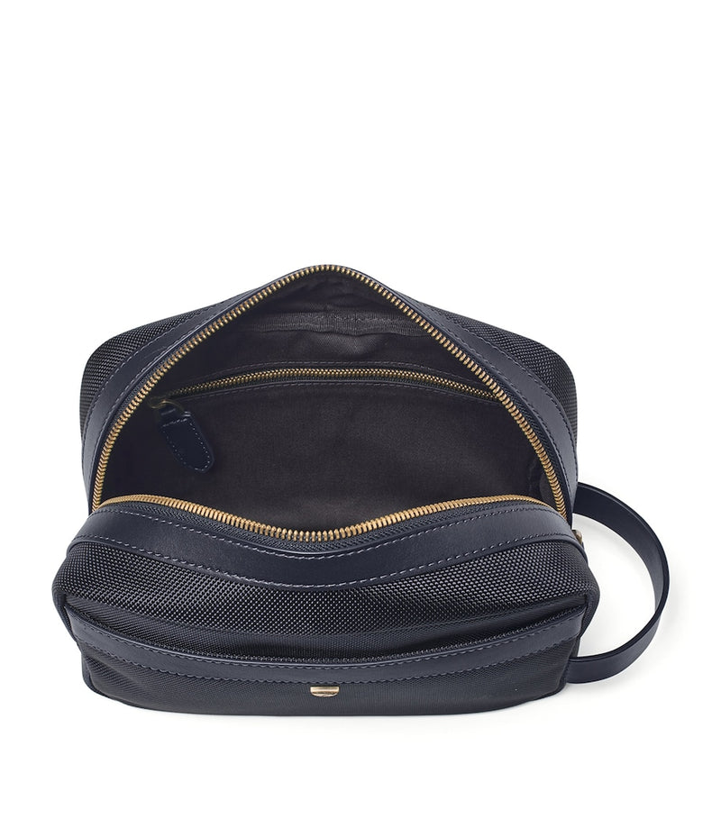 Aspinal Of London logo-detail wash bag - British product