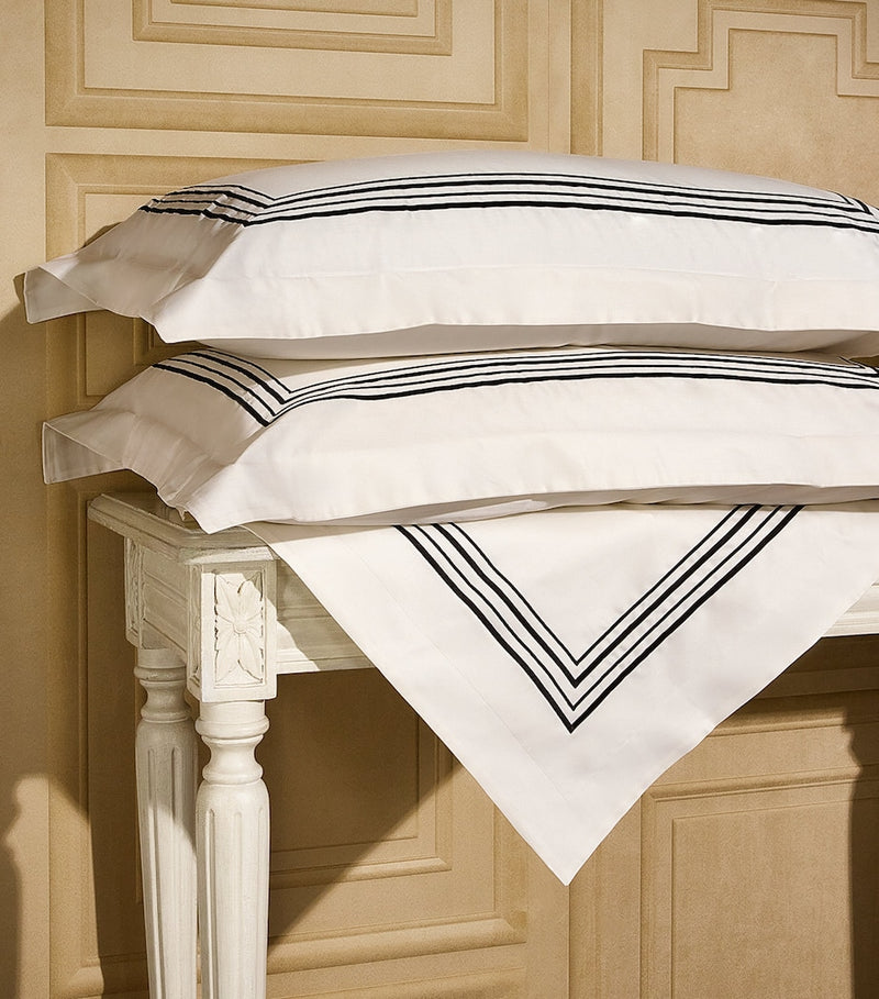 Harrods Mayfair King duvet cover and pillowcase set, UK version