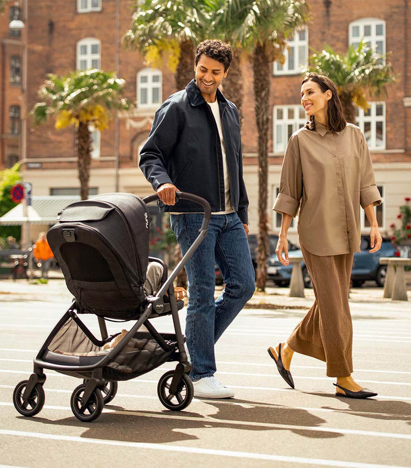 Nuna SWIV Pushchair, LYTL Carry Cot, ARRA Flex Car Seat and BASE Curv Adaptor Bundle