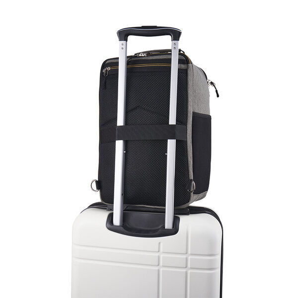 Manhattan 20L cabin bag 40x25x20cm imported from the UK