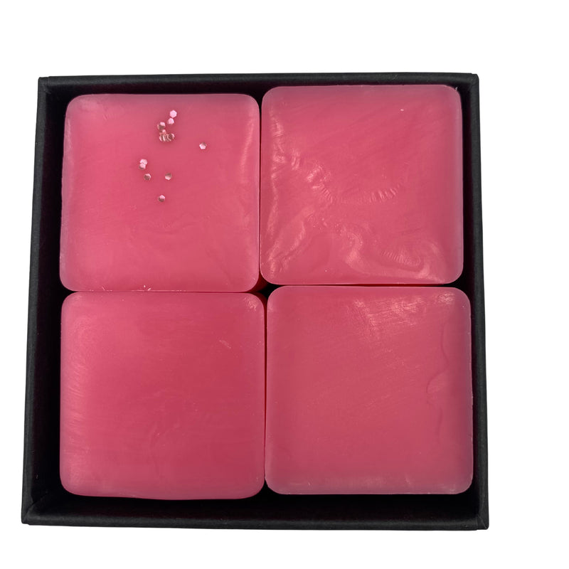 Hand-poured natural scented wax melt squares (British brand)