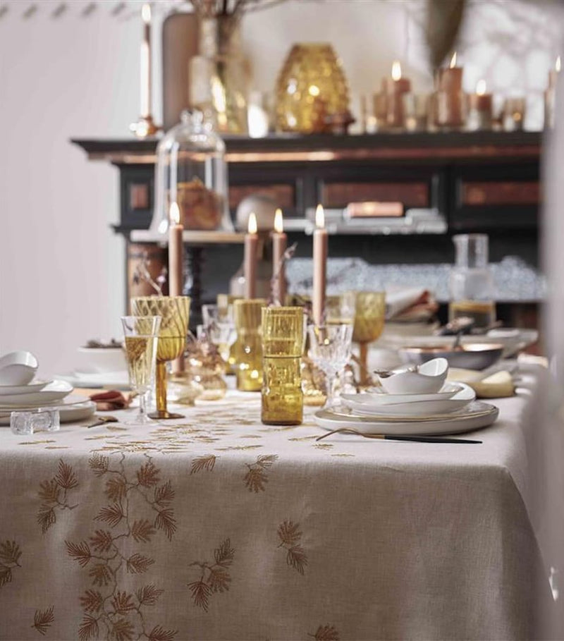 Alexandre Turpault Ramage linen tablecloth 170x250cm, UK version