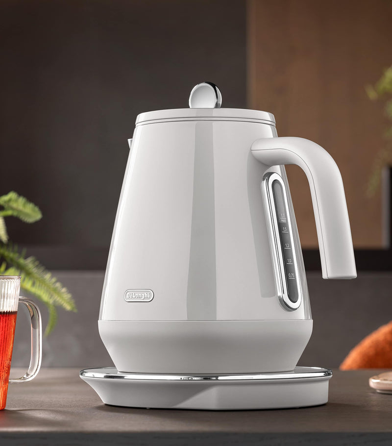 De'Longhi Eclettica electric kettle - British product