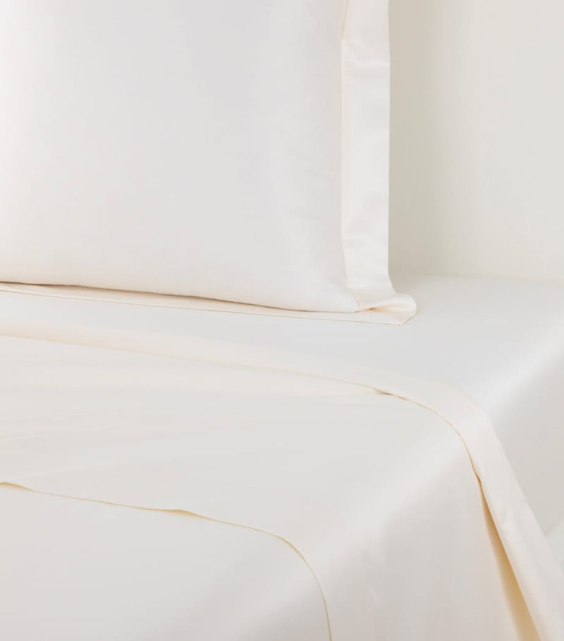 Yves Delorme Egyptian cotton double flat sheet 240cm x 320cm (British brand)