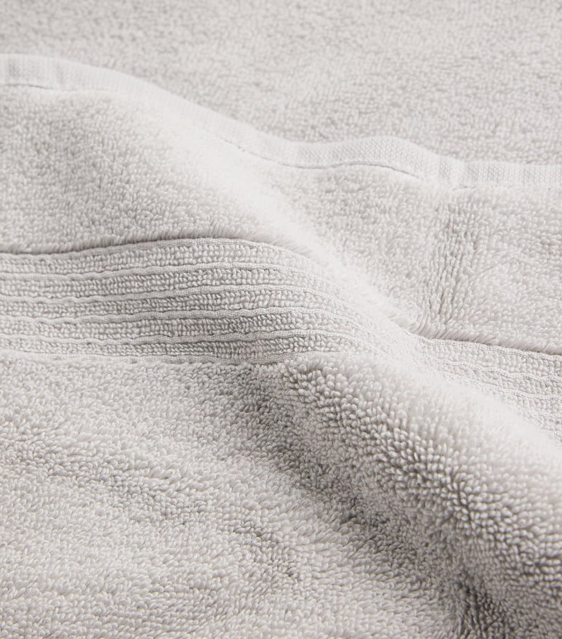 Harrods of London organic cotton bath towel 70cm x 140cm, UK version