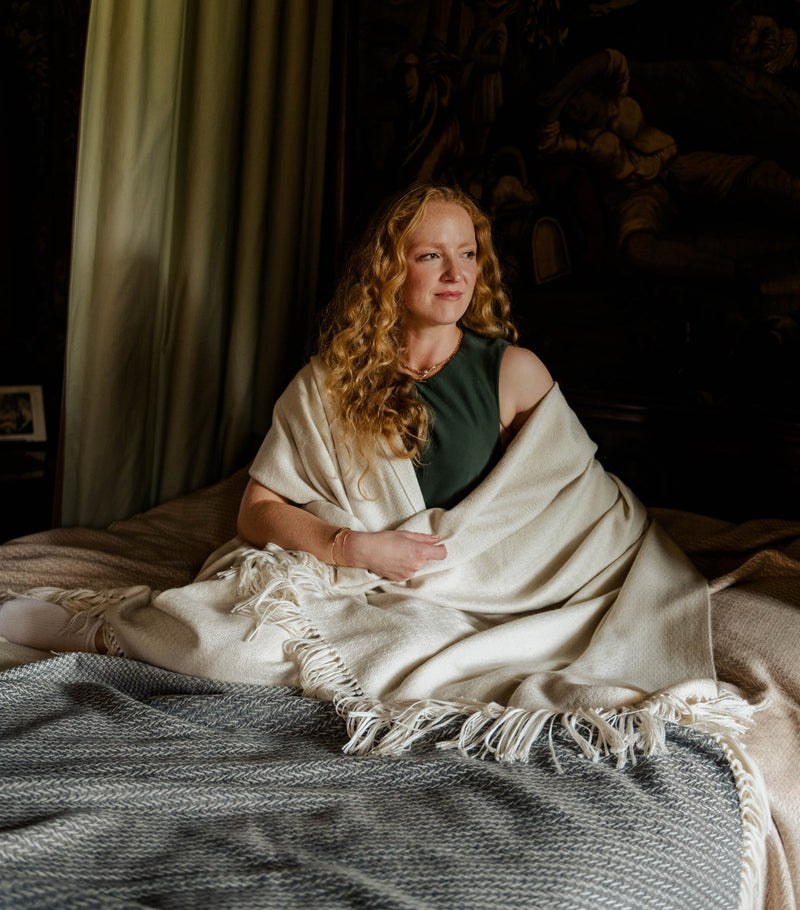 Araminta Campbell Alpaca-Blend Willow Throw Blanket 150cm x 230cm - British product