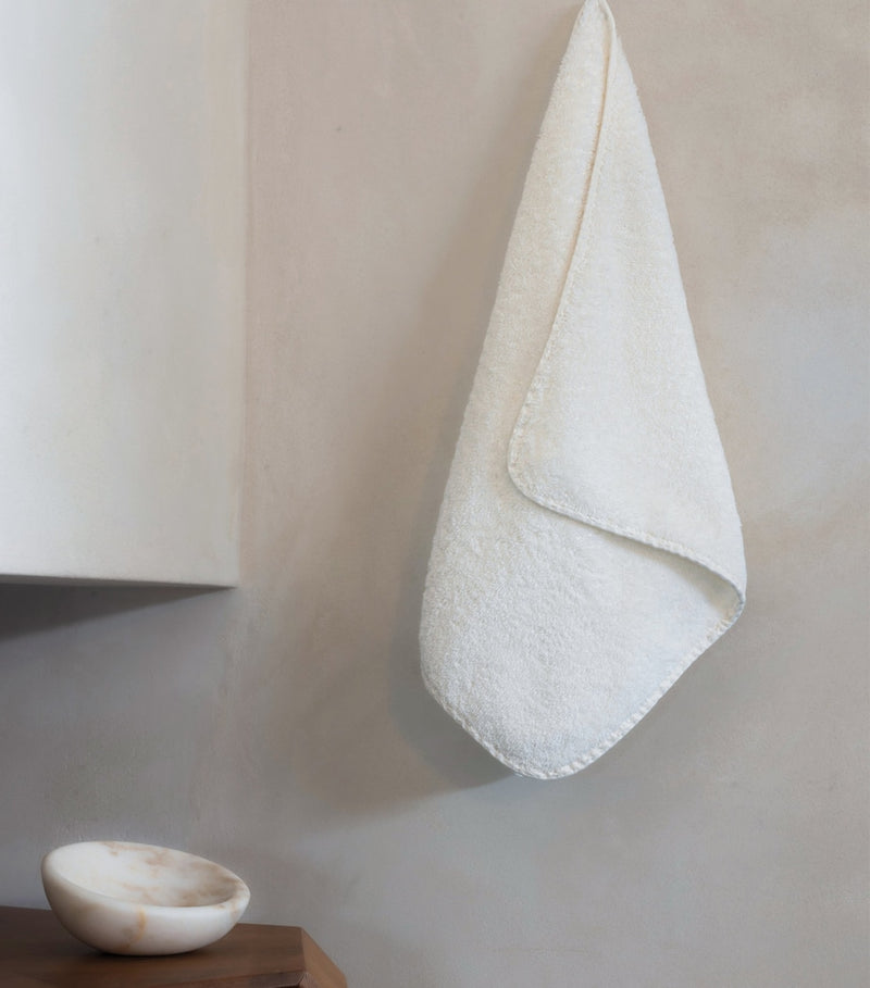 Graccioza Grand Egoist bath towel 70cm x 140cm - British product